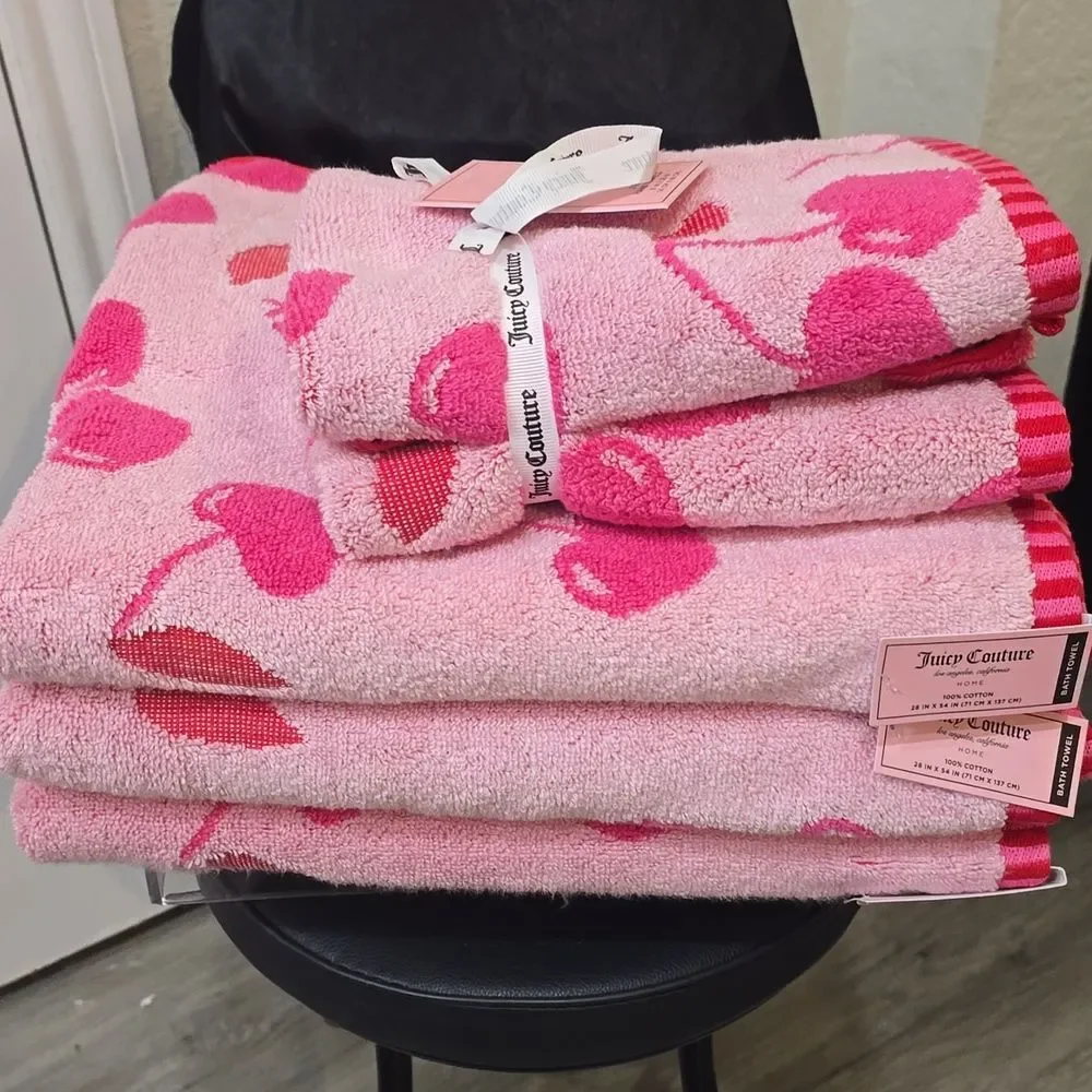 Juicy Couture Home Heart Cherry Bubble Logo Oversized Bath & Hand Towel Set